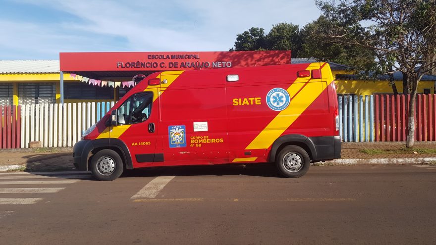 Menino fica ferido ao cair de mureta na Escola Florêncio Carlos de Araújo Neto, no Bairro Guarujá