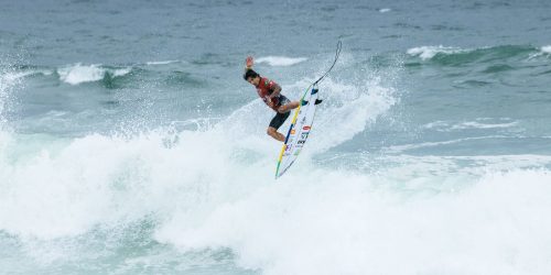 Imagem referente a Gabriel Medina, Italo Ferreira e Yago Dora avançam em Saquarema