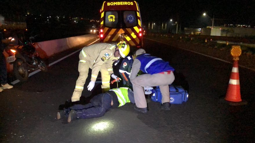Homem sofre fratura exposta e escalpelamento ao ser atropelado na PRc-467