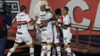 São Paulo derrota Criciúma para assumir 7ª posição do Brasileiro