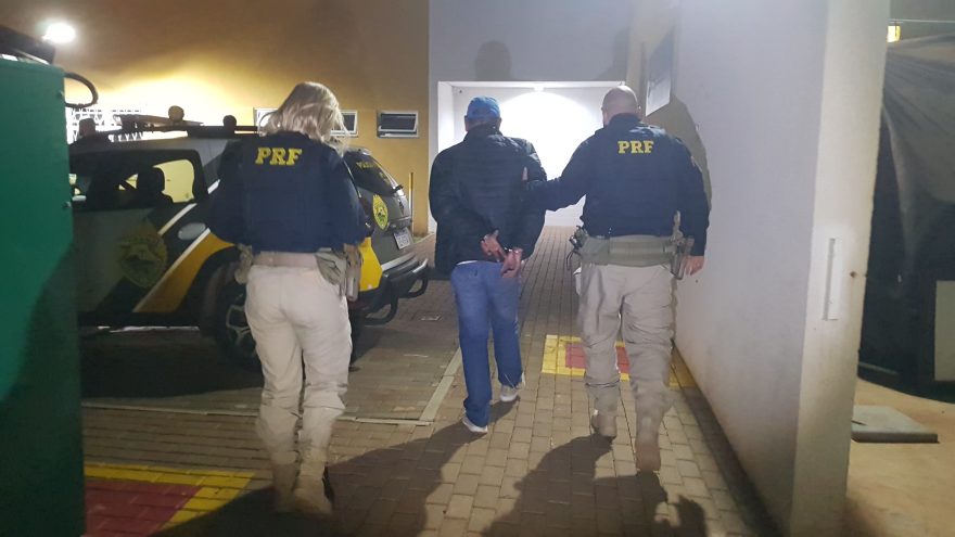 Homem é preso pela PRF após se recusar a realizar o teste do bafômetro