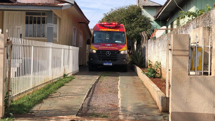 Jovem tem suspeita de fratura na perna após acidente doméstico no Cancelli