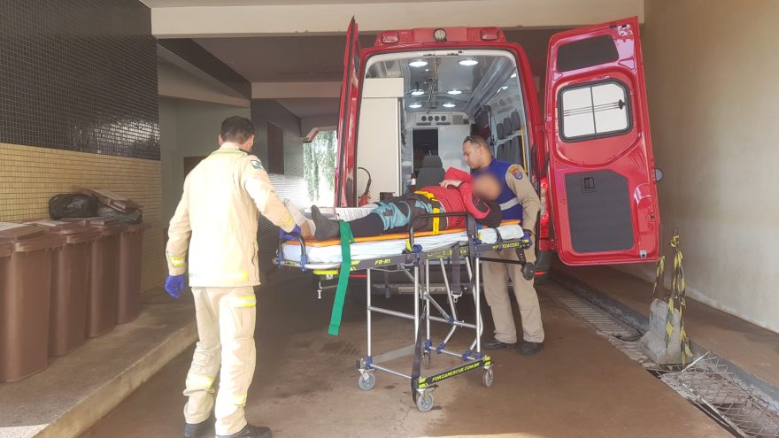 Motociclista quebra a perna em acidente de trânsito na PR-180