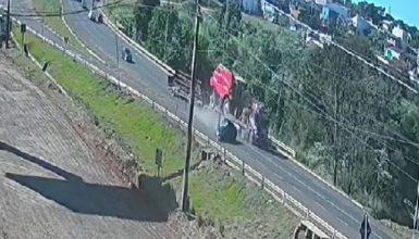 Imagem referente a Impressionante: Vídeo mostra gravíssimo acidente na BR-277