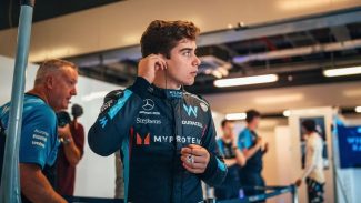 Colapinto estreia na Fórmula 1 com participação no TL1 de Silverstone pela Williams
