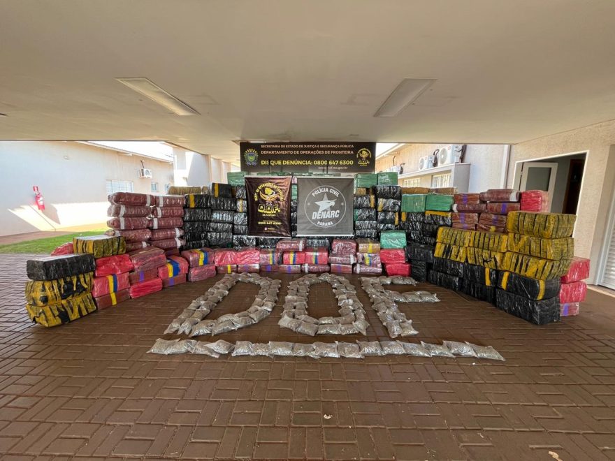Denarc Cascavel e DOF-MS apreendem 8 toneladas de maconha