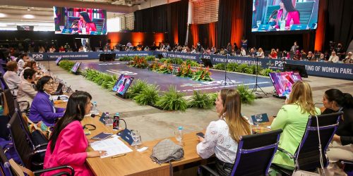 Imagem referente a Parlamentares do G20 aprovam ações para ampliar participação feminina