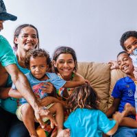 Famílias recebem indenizações por Imagem referente a Famílias recebem indenizações por