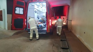 Homem é ferido na perna por disparos de arma de fogo no Santa Felicidade