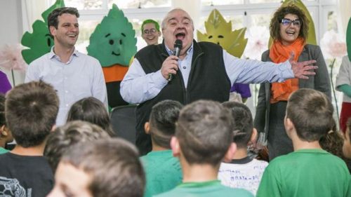 Imagem referente a Prefeito entrega obra da nova escola integral de Curitiba; investimento foi de R$ 9,5 milhões