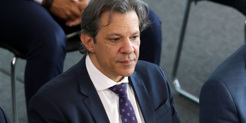 Imagem referente a Haddad anuncia R$ 25,9 bilhões em cortes de despesas obrigatórias