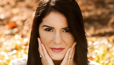 Imagem referente a Morre a cantora gospel Silvana Nascimento; velório será em Cascavel