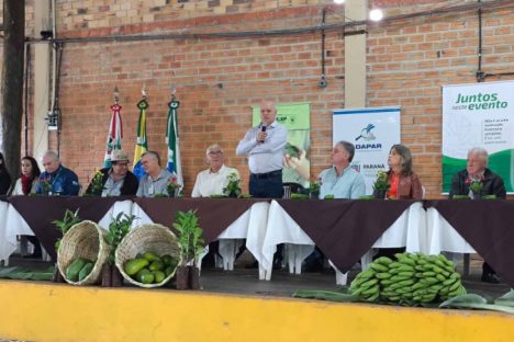 Regularização e aprimoramento de agroindústrias familiares são discutidos no Norte Pioneiro