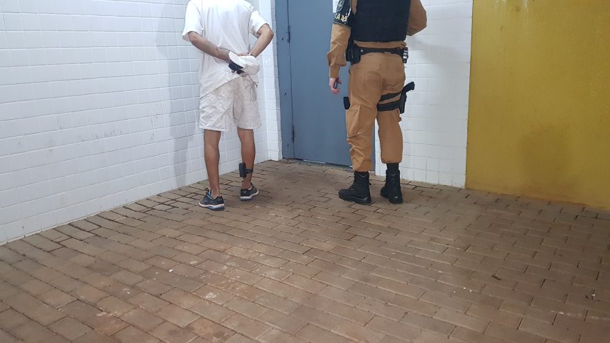 Polícia Militar detém homem em posse de cocaína no Cancelli