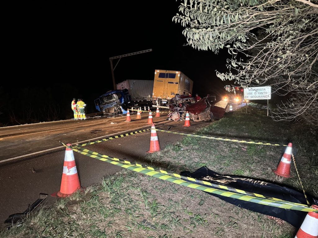 Gravíssimo acidente deixa 4 vítimas fatais na BR-277 em Candói