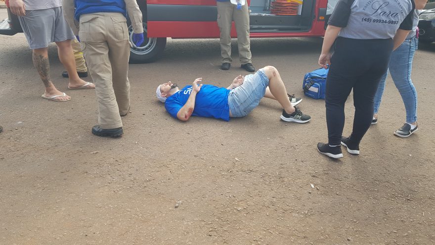 Após desviar de cachorro, motociclista sofre queda e fica ferido no Santa Cruz