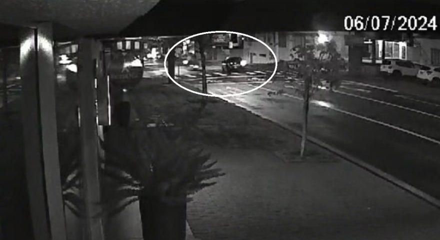 Câmera flagra motorista fugindo logo após atingir motociclista no Centro