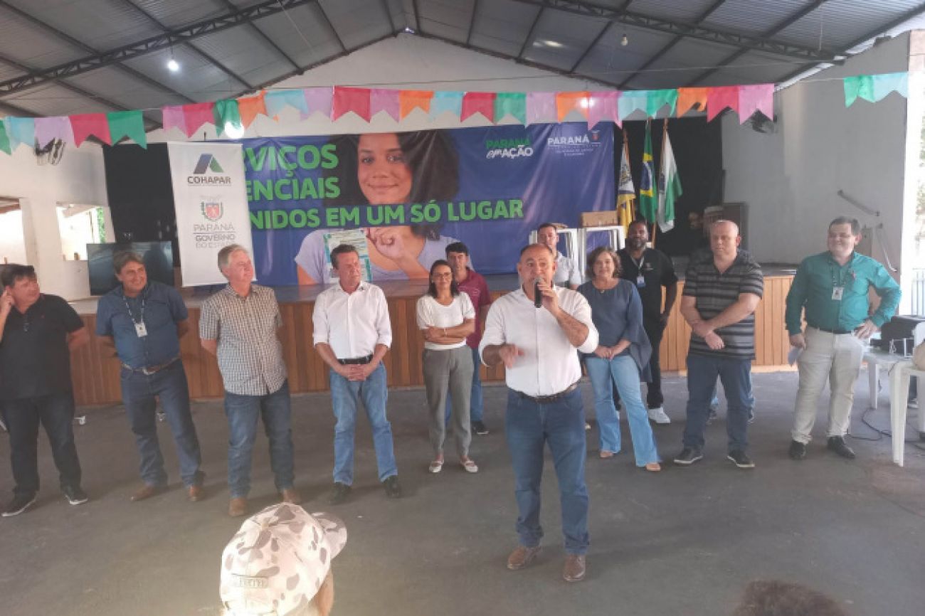 Cohapar entrega títulos de regularização fundiária em Douradina, Ribeirão do Pinhal e Turvo Imagem referente a Cohapar entrega títulos de regularização fundiária em Douradina, Ribeirão do Pinhal e Turvo