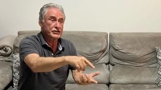 Ex-prefeito de Cascavel aciona justiça por 