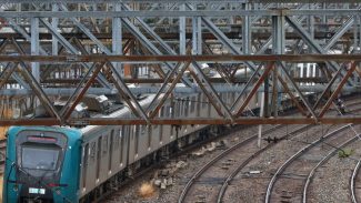 Dois militares e um civil morrem em conflitos em linhas de trem no Rio