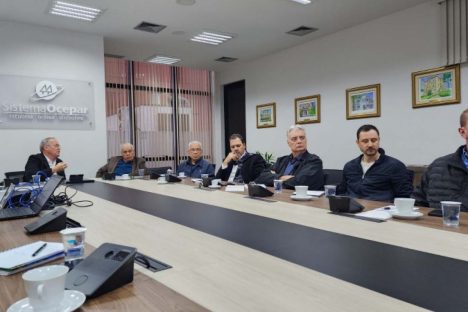 Sistema Estadual de Agricultura terá agendas mais frequentes com Ocepar e Faep