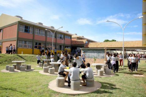 Educação avança mais uma etapa na seleção do Ganhando o Mundo Diretor