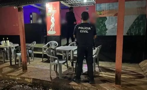 Mulher é resgatada durante tribunal do crime em prostíbulo “Cabaré da Mônica” Imagem referente a Mulher é resgatada durante tribunal do crime em prostíbulo “Cabaré da Mônica”