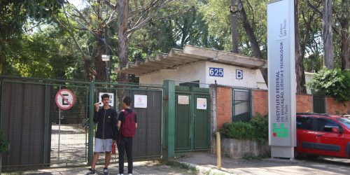 Imagem referente a Institutos federais pedem R$ 1 bilhão para alimentação de estudantes