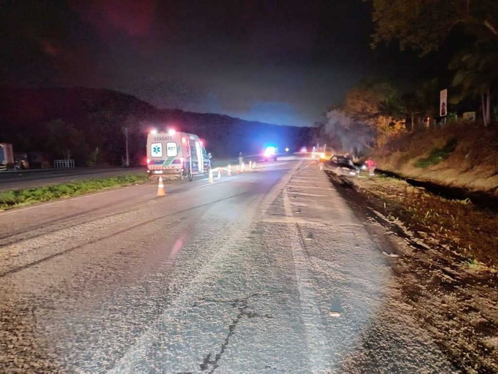 Motociclista morre em grave acidente na BR-277