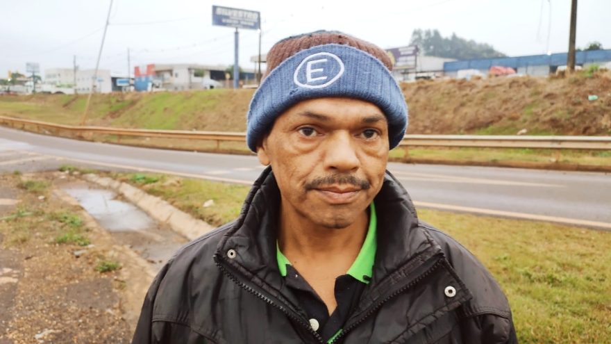 “Se não entorta a roda, tinha passado direto e teria morrido”, afirma motorista após acidente na 277