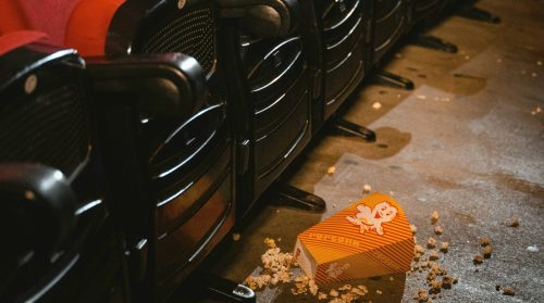 Imagem referente a Shopping West Side divulga nota de esclarecimento sobre caso de criança e adolescente abusadas em cinema