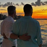 Imagem referente a Ex-piloto de F1 Schumacher assume relacionamento gay