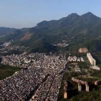 Imagem referente a Forças de segurança iniciam ação contra milicianos na zona oeste do RJ