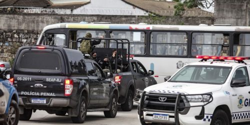 Imagem referente a RJ: operação contra milícia tem prisões e apreensão de armas e drogas