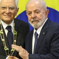 Imagem referente a Lula pede solução de contradições de europeus para acordo com Mercosul