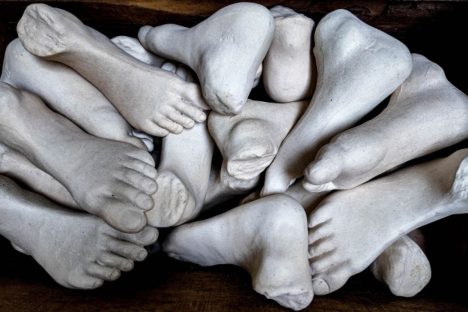 Com obras tridimensionais, MAC Paraná apresenta mostra O Estranho que Mora Comigo