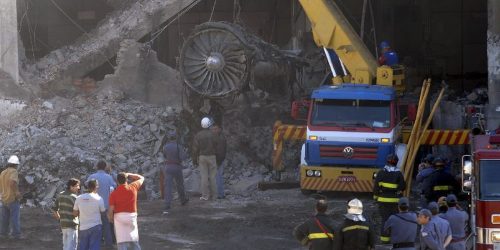 Acidente da Tam: maior tragédia da aviação brasileira completa 17 anos Imagem referente a Acidente da Tam: maior tragédia da aviação brasileira completa 17 anos