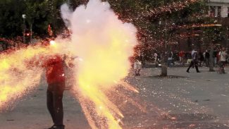 Justiça reduz pena de condenado por morte de cinegrafista em protesto