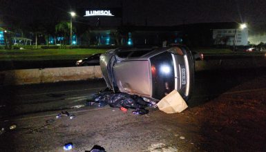 Imagem referente a Vítima morre e corpo para embaixo de carro em grave acidente na BR-277