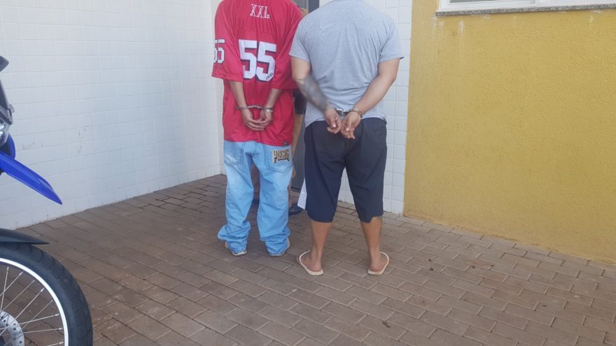 Homens são presos com revólver e drogas em Cascavel