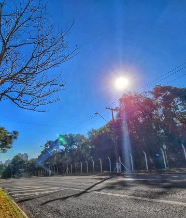 Imagem referente a Sábado de sol com máxima de 28°C em Cascavel