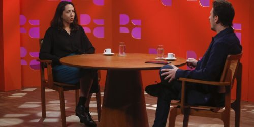 Imagem referente a DR com Demori, da TV Brasil, recebe a economista Laura Carvalho