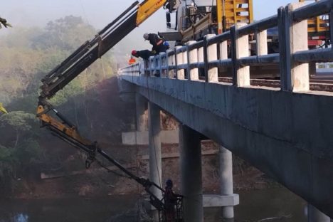 Reforma de ponte em rodovia de Santo Antônio da Platina avança