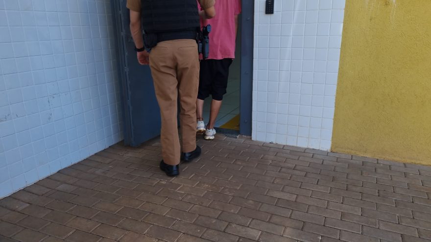 Denúncia anônima leva à prisão de jovem com drogas em Universidade de Cascavel