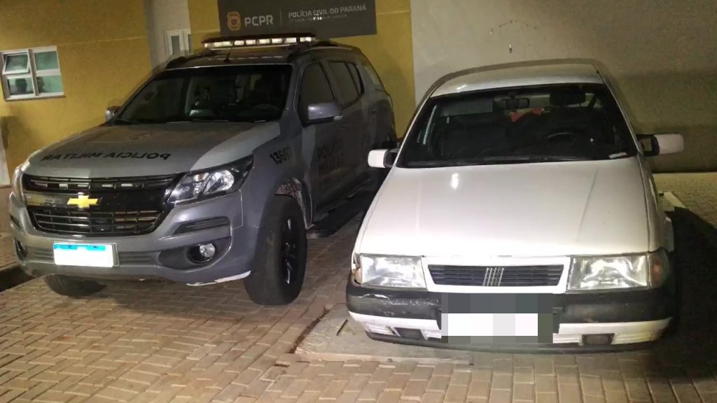 Rocam recupera carro furtado do Mato Grosso na Avenida Brasil de Cascavel