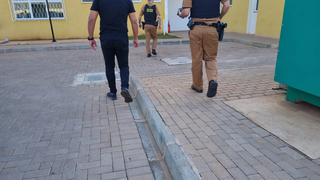 Homem é encaminhado pelo Gotran à Delegacia Cidadã após confusão no trânsito Homem é encaminhado pelo Gotran à Delegacia Cidadã após confusão no trânsito