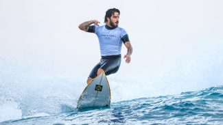 Filipinho avança e Brasil tem seis surfistas nas oitavas