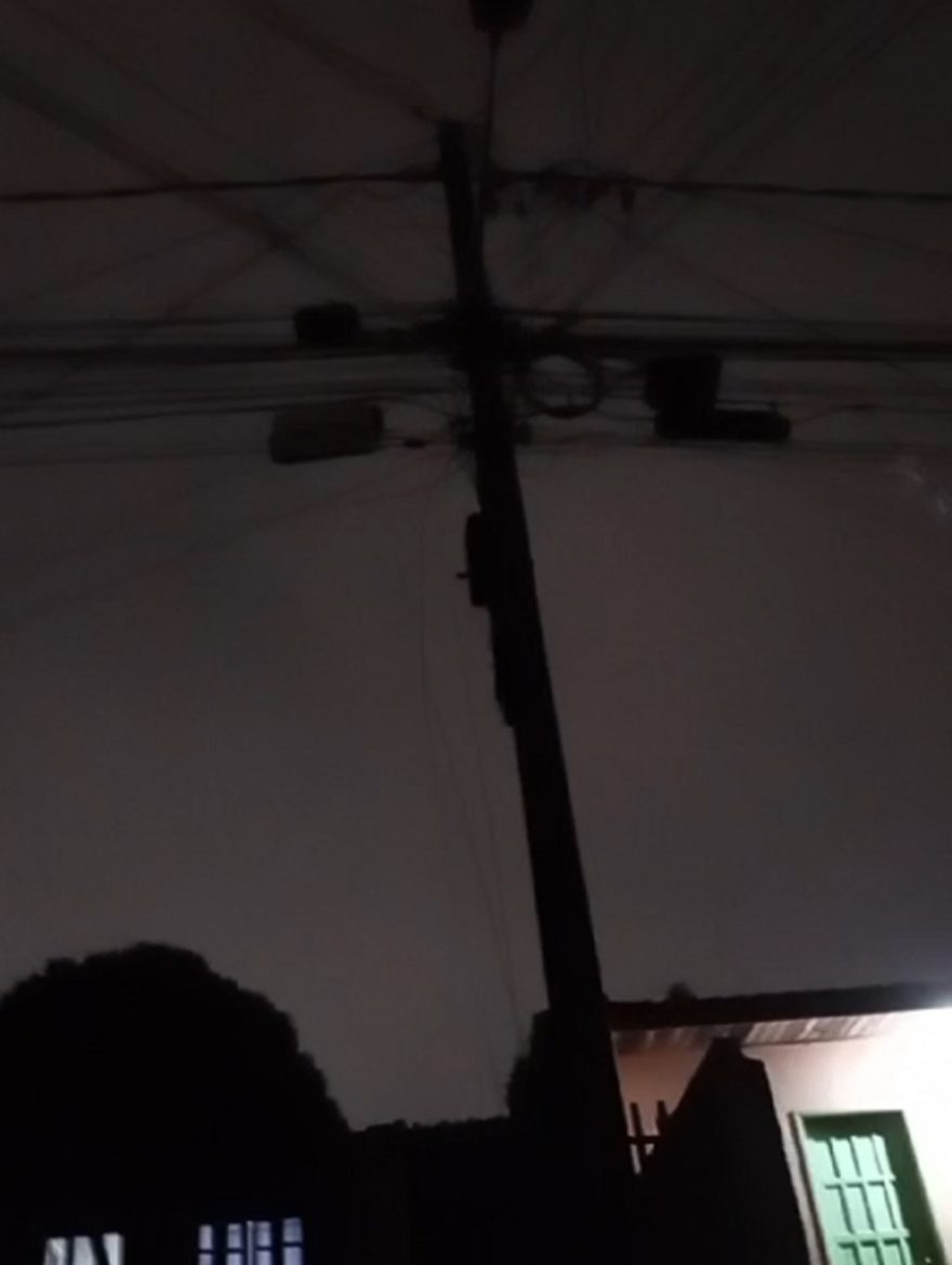 Internautas reclamam de falta de iluminação pública e lixo acumulado no Morumbi