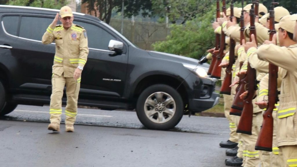 Comandante-Geral inspeciona 9° Grupamento de Bombeiros