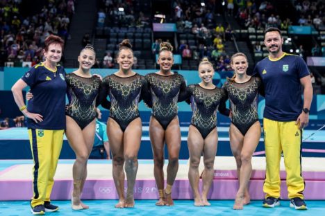 Atleta apoiada pelo Estado, Júlia Soares conquista o bronze na ginástica por equipes em Paris